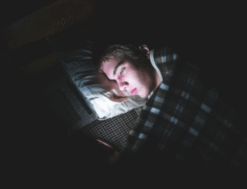 Americans are ‘doomscrolling’ at bedtime, prioritizing screen time over sleep